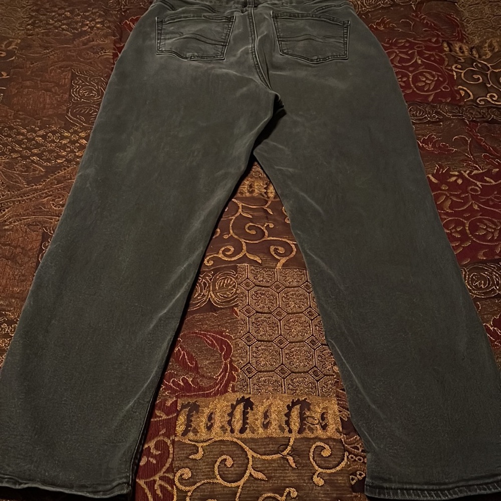 American Eagle Outfitters Curvy Mom Jean - Picture 6 of 6